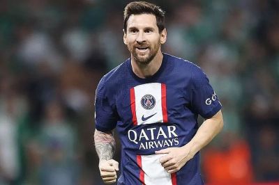 Messi PSJ ilə yeni müqavilə imzalayır