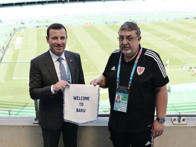 Elxan Məmmədov Uels Futbol Assosiasiyasınn prezidenti ilə görüşdü