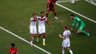 DÇ-2014: Müller zirvəyə yüksəldi