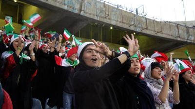 İranlı xanımlar Rusiya ilə oyuna stadiondan baxa bilərlər