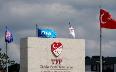 UEFA Türkiyə Futbol Federasiyasını cəzalandırdı