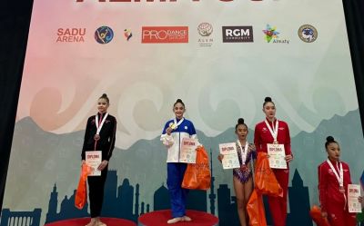 Gimnastlarımız Qazaxıstanda üç qızıl medal qazanıblar