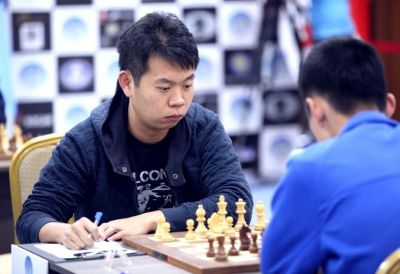 Çinli şahmatçı FIDE-ni bütün yarışları ləğv etməyə çağırdı