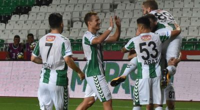 “Konyaspor” Super Liqada ilk qələbəsini böyük hesabla qazandı