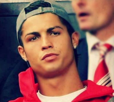 Ronaldo yeni müqaviləyə əsasən ildə 15 milyon avro qazanacaq